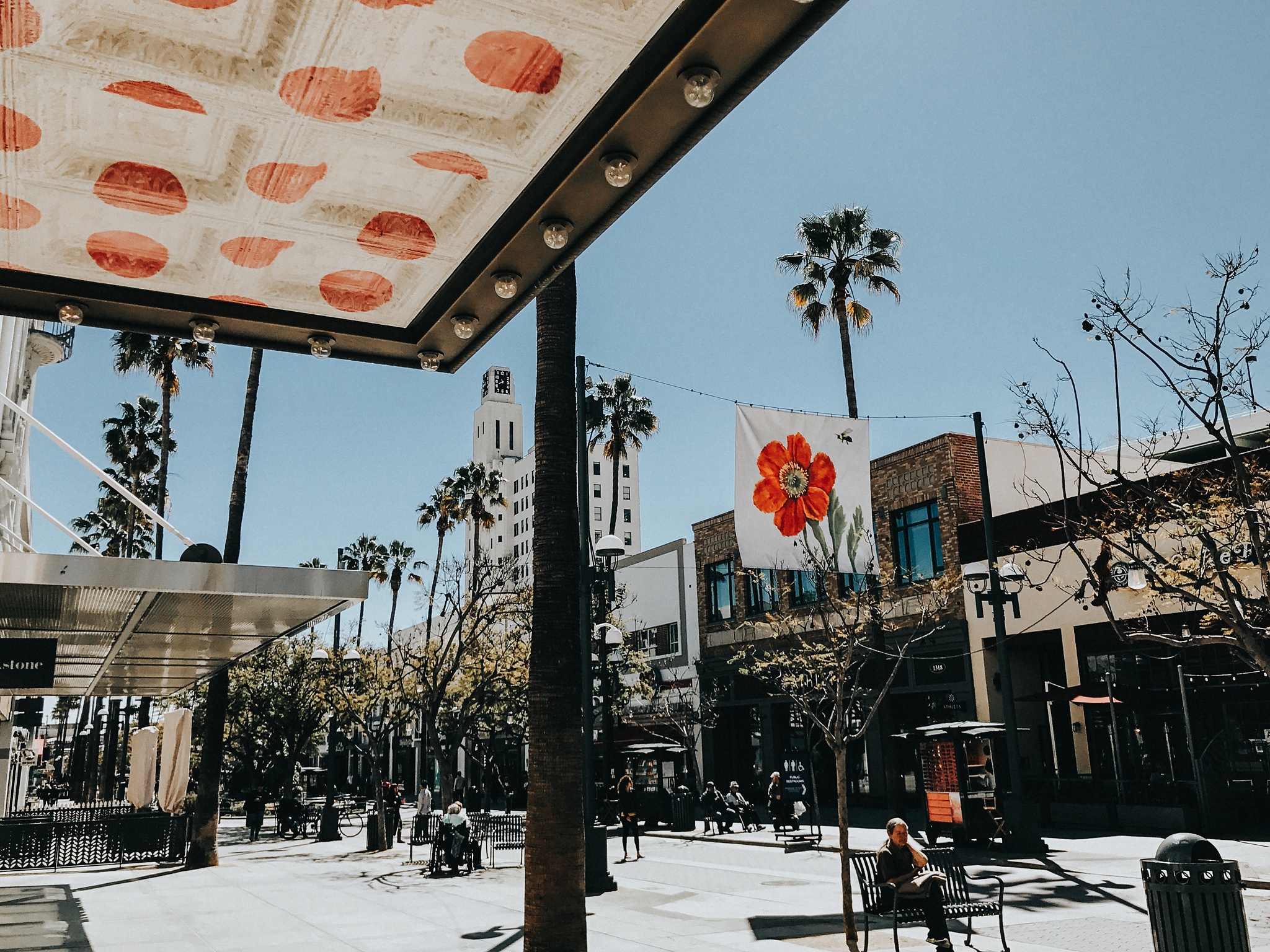 Third Street Promenade - awesome shopping.