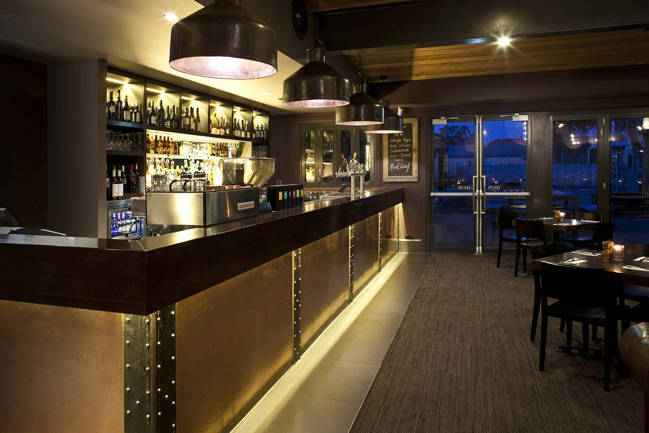Georges Dining Room And Bar