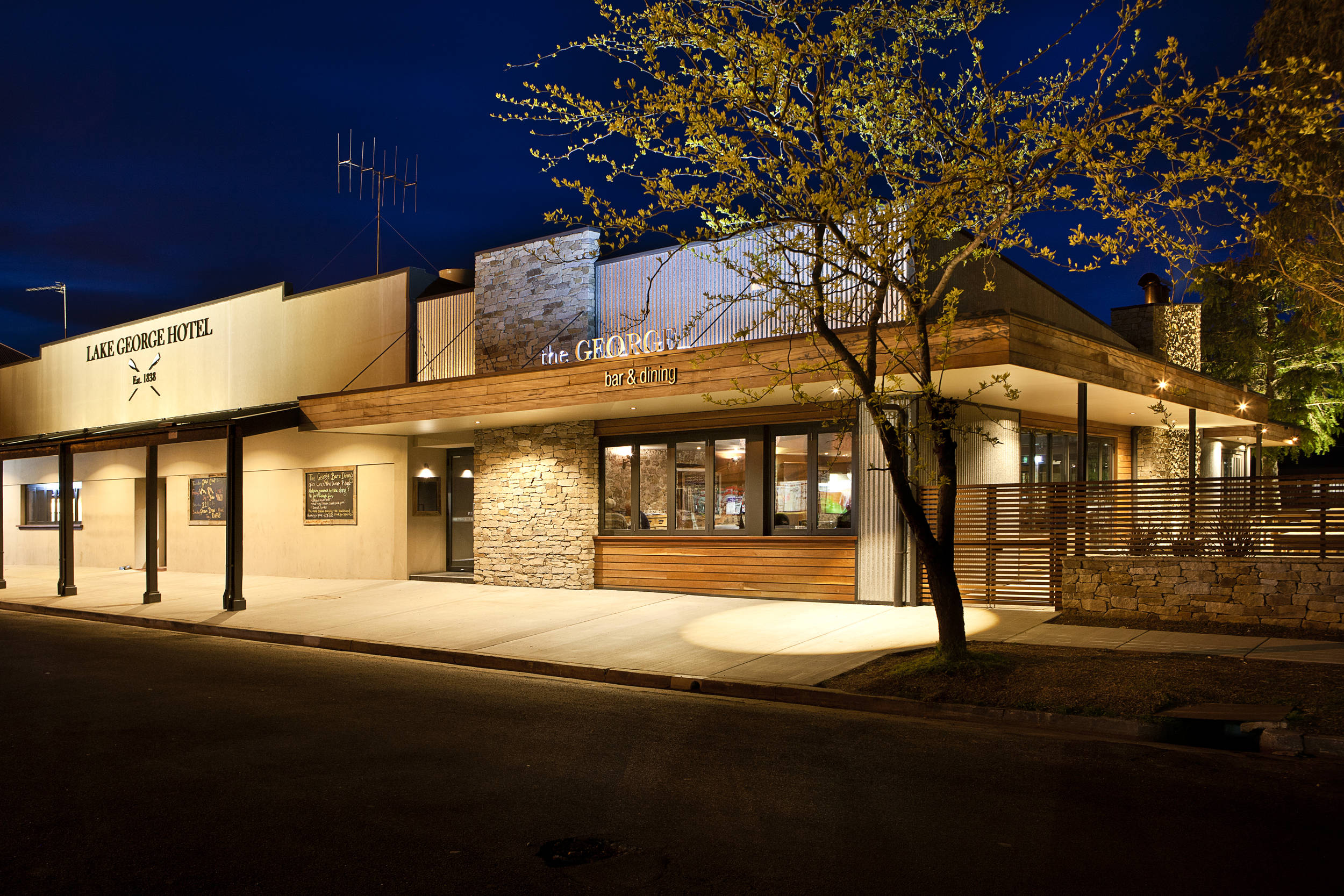 George Bar and Dining (16).jpg