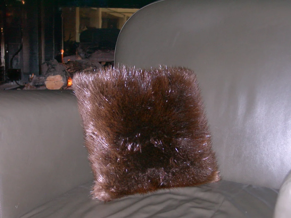 Cushion - Natural Beaver