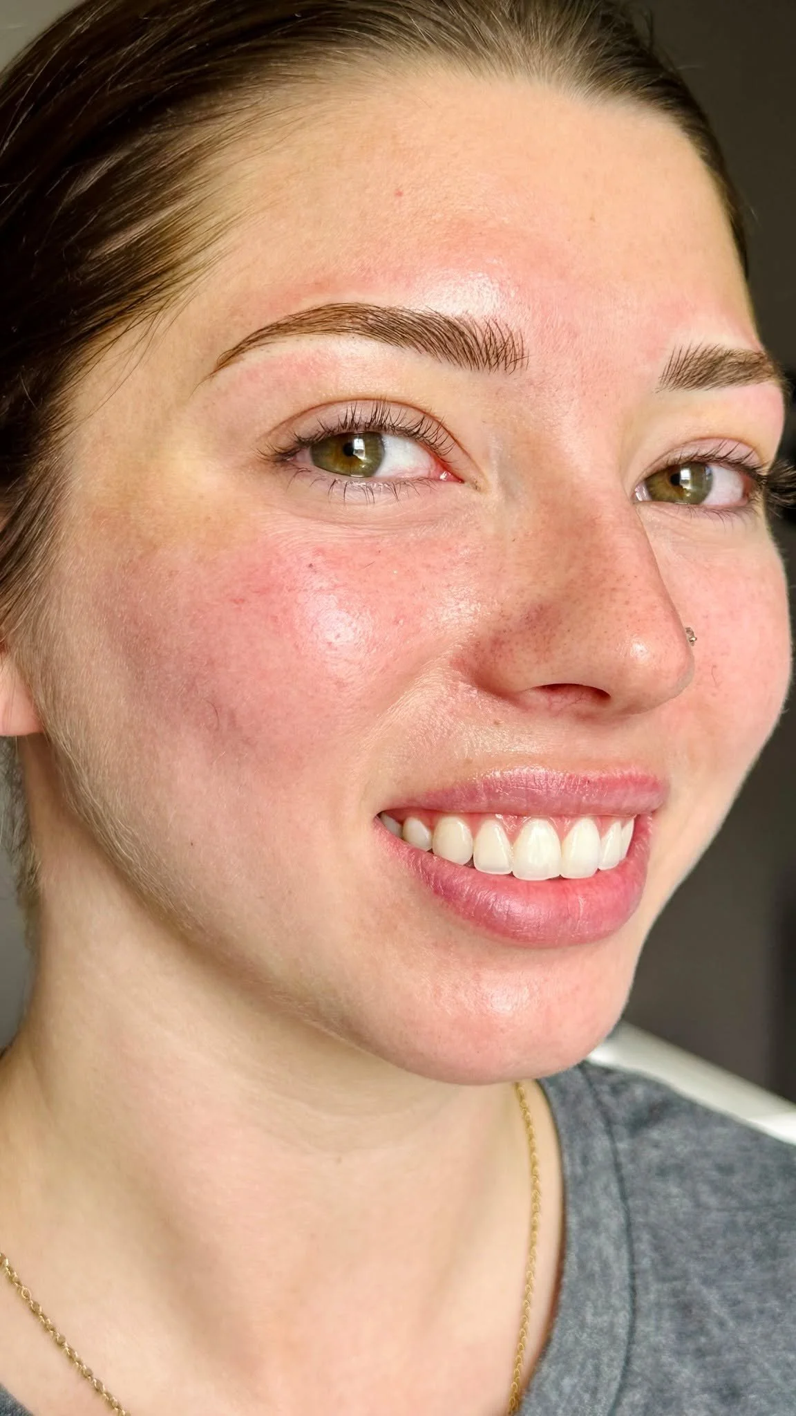 Read. My. Brows. 

Feather-like strokes, perfectly placed for a stunningly natural look. These are my signature Luxe Soft Nano brows. Yours can look like this, too. Just tap MESSAGE in my profile for $100 OFF a full service when you book by February 