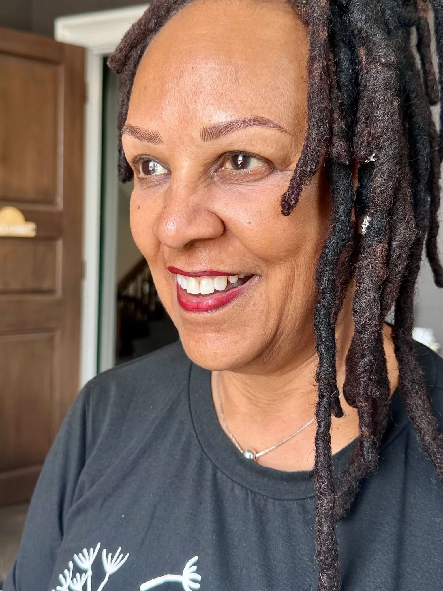 Don't settle for penciling in your brows. Luxe Soft Nano Brows offer feather light definition that will perfectly frame your face. 

Booking now for April openings. DM for your complimentary phone consultation.