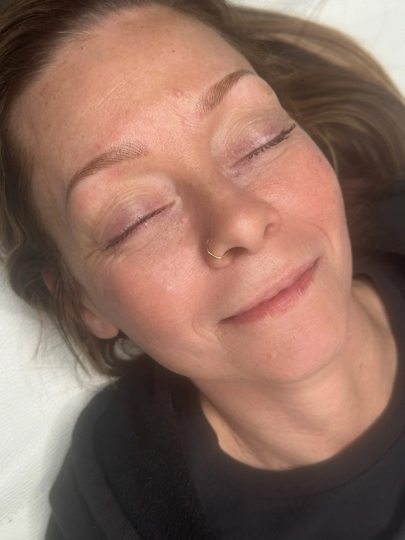 Booking your Luxe Soft Nano Brows in spring = healed and GLOWING by summer. 🌊 What are you waiting for? DM to book your service.