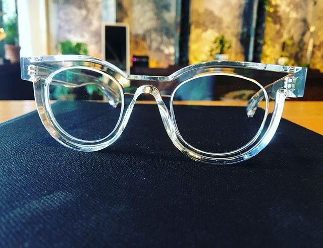 Captivating crystal clear @theoeyewear #belgiandesign #belgianeyewear #scoogle