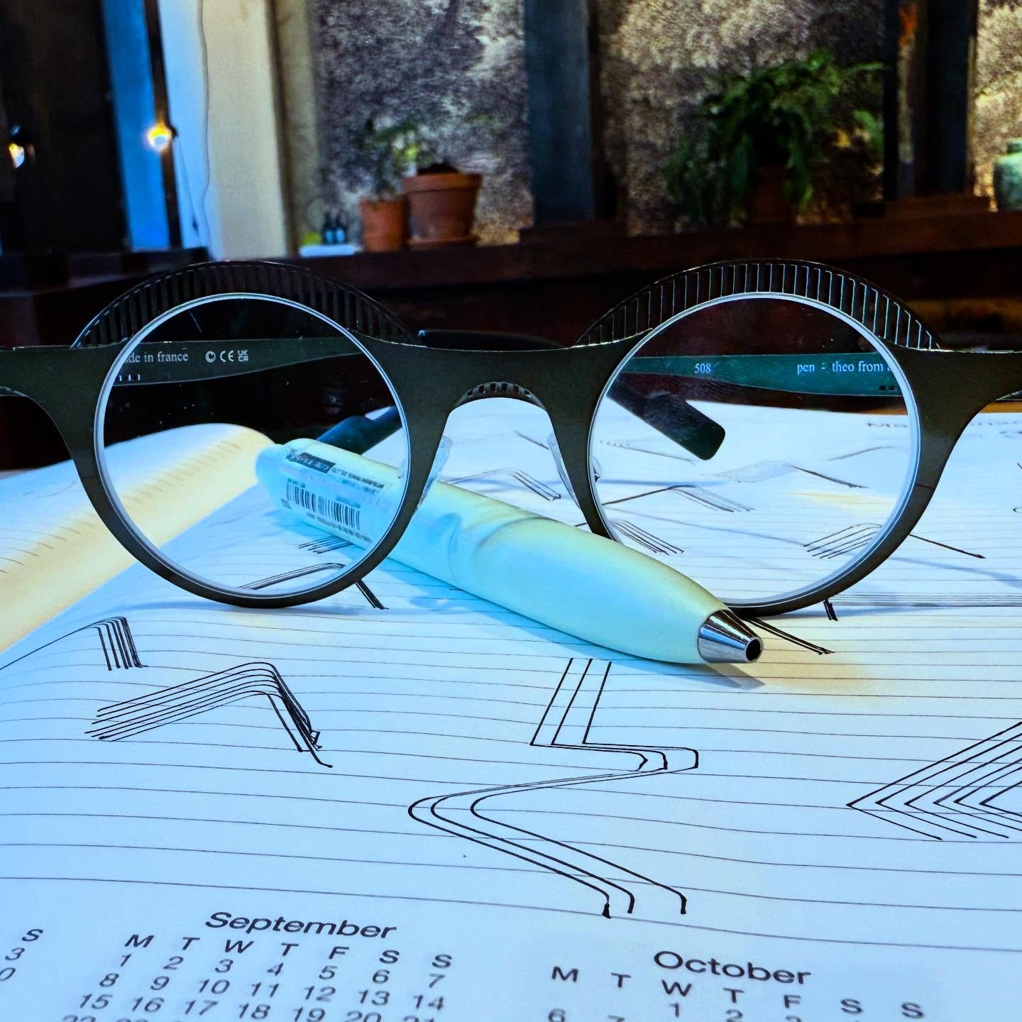 Pen to paper @theoeyewear