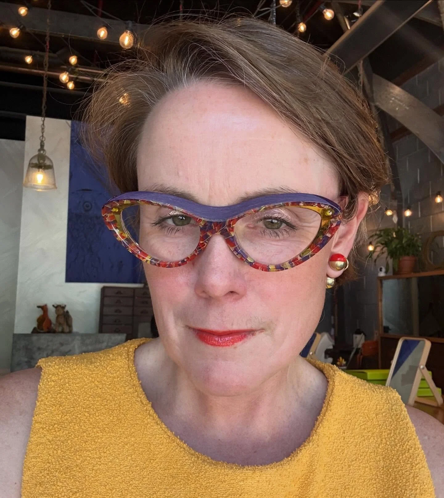 Cats eye under a hot steel roof @pieromassaroeyewear