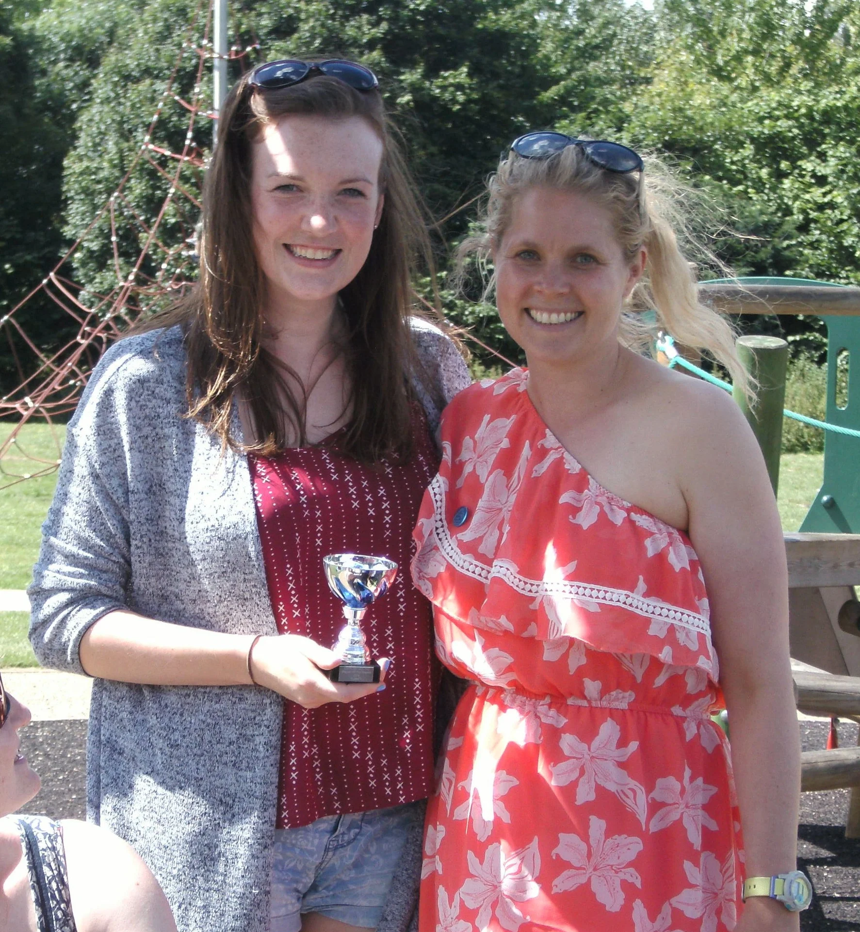 Liv P presenting Liv L the Player of the Season Award