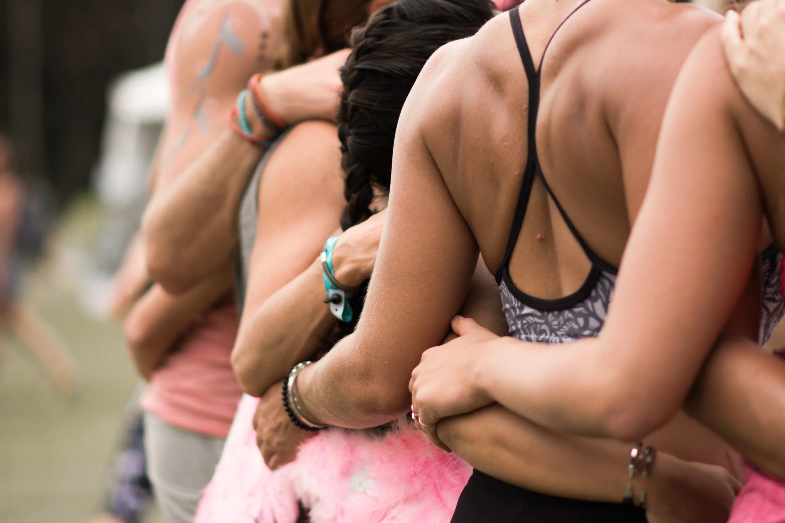yoga photographer Byron bay