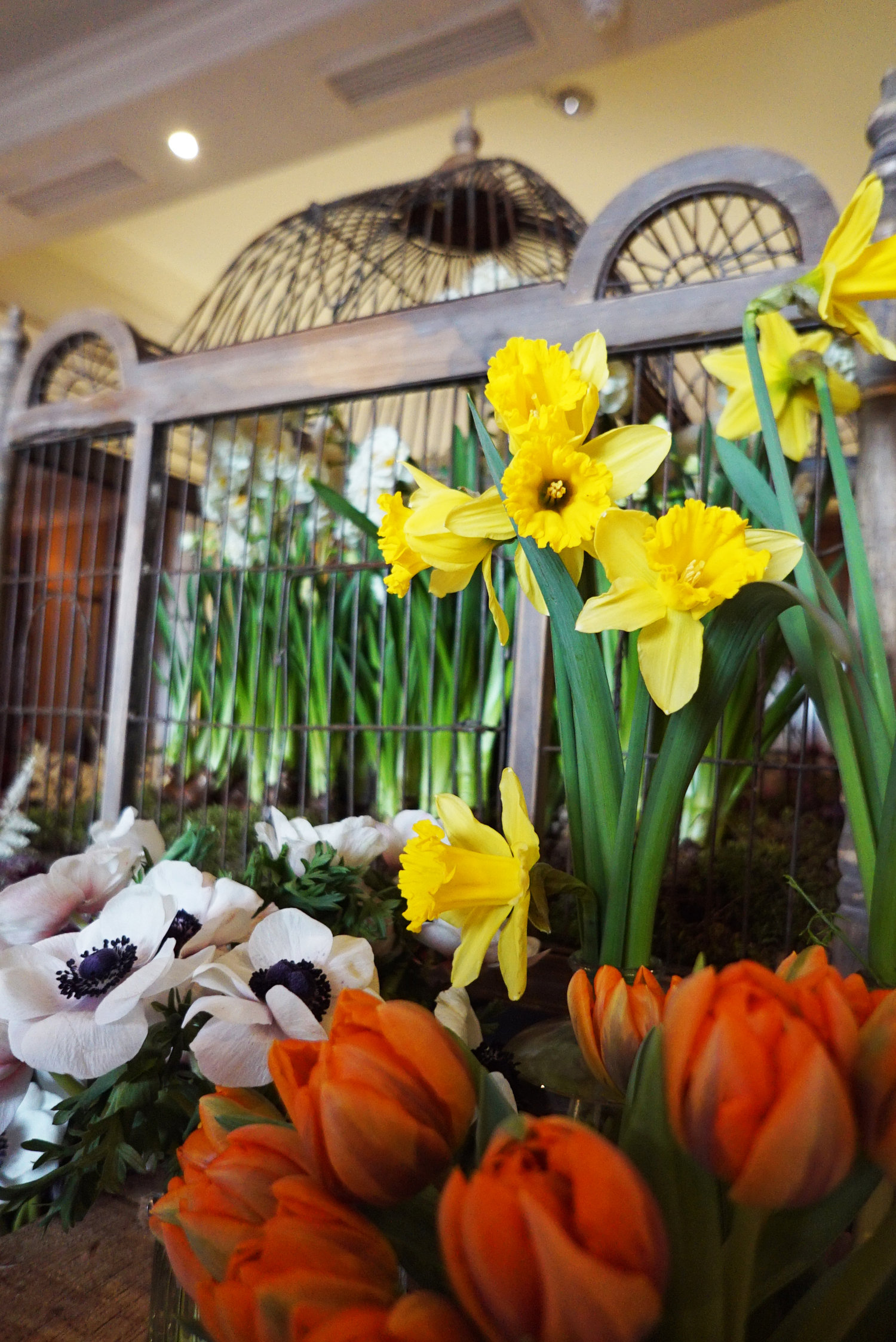 flower decoration table.jpg