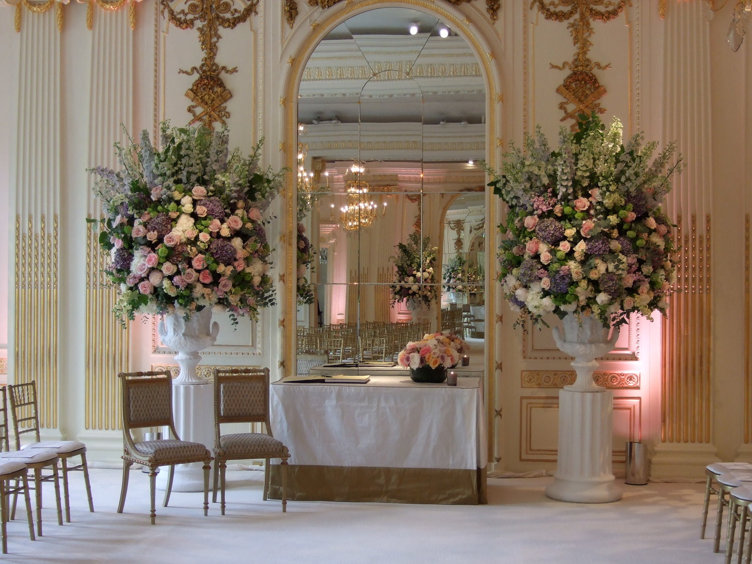 wedding ceremony flowers.jpg