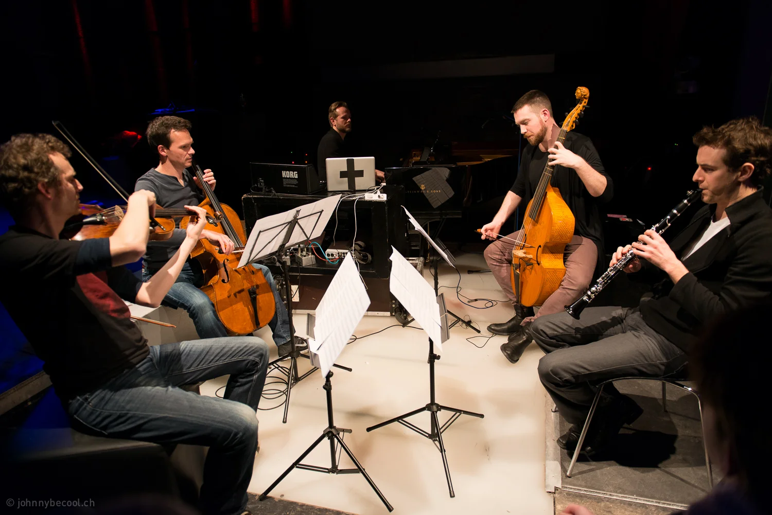 Etienne Abelin, Andreas Fleck, Valgeir Sigurdsson, Liam Byrne & David Orlowsky in music by Valgeir Sigurdsson