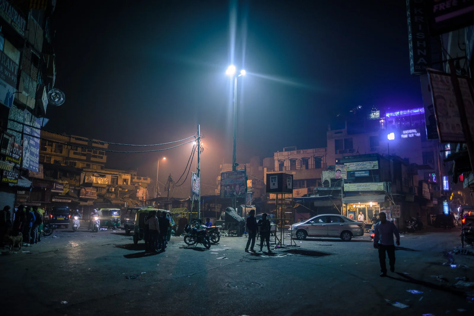 Main Bazar, New Delhi. Chaotic, dirty and noisy, but when night comes, it's a completely different scenario. Suddenly became a futuristic, imaginary world. 