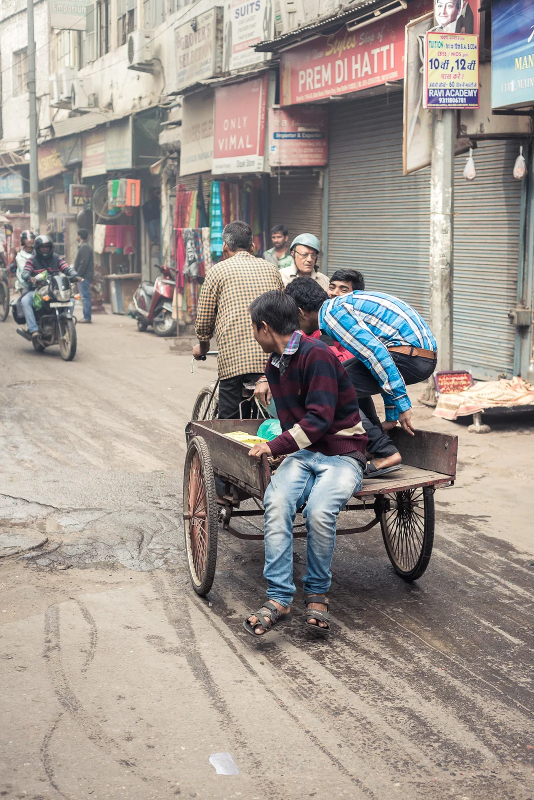 Paharganj, New Delhi. Due to the high volume of traffic, the methods of transport are quite alternative from time to time.