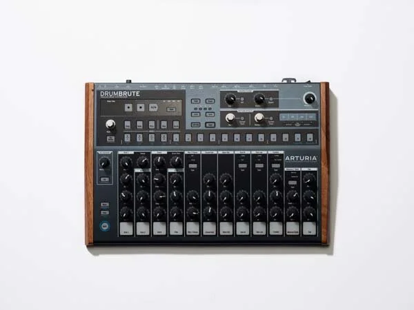 MESS_COLLECTION_Arturia_Drum_Brute_2005.jpg