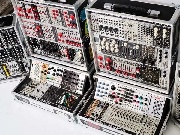 MESS_COLLECTION_folmR_mixed_eurorack_system_1874.jpg