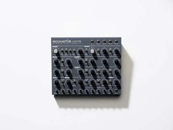 MESS_COLLECTION_Studio_Electronics_Boomstar_4075_2024.jpg