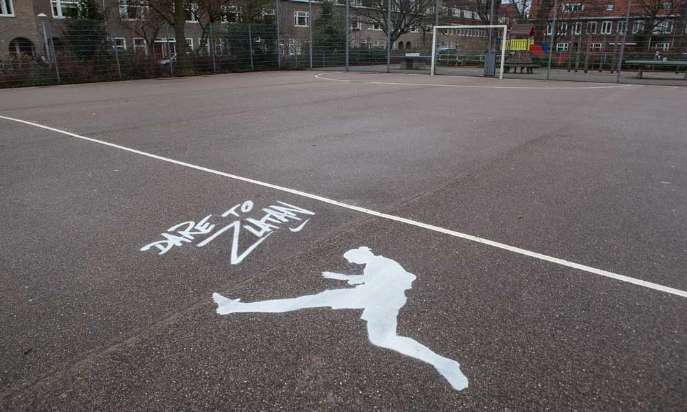Sand-printing-used-by-Nike_in_Amsterdam.jpg