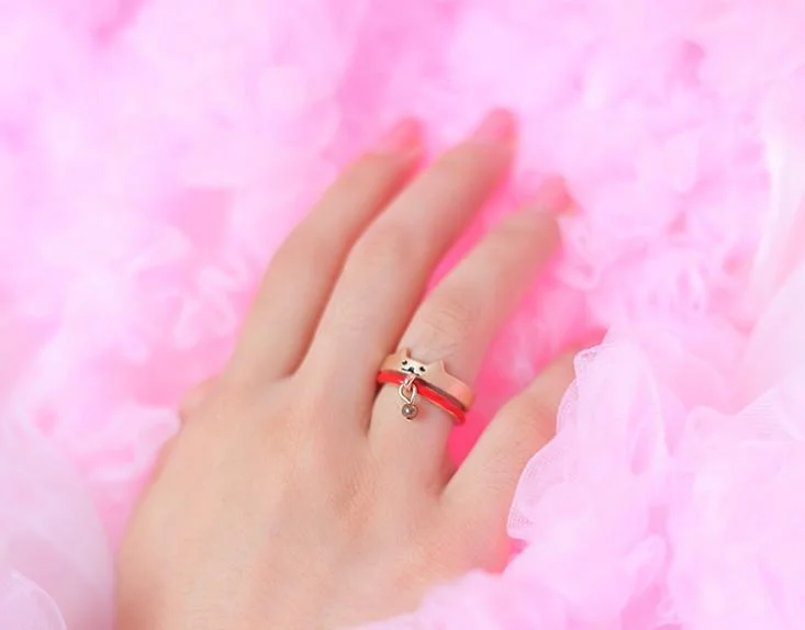 spreepicky_GoldenSilver_Cutie_Kitty_Cat_Bell_Ring_SP153289_1_1024x1024.jpg