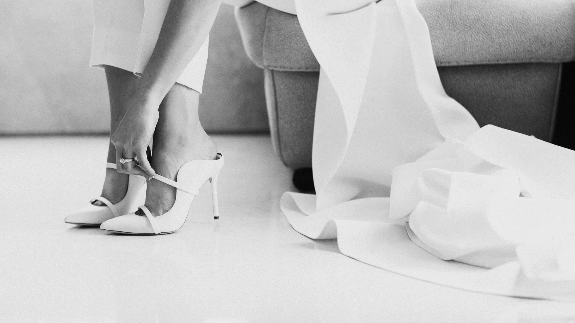 nikkiloveu-hongkong-wedding-day-hexa-ant-cat-lauhaus-001-3a.jpg