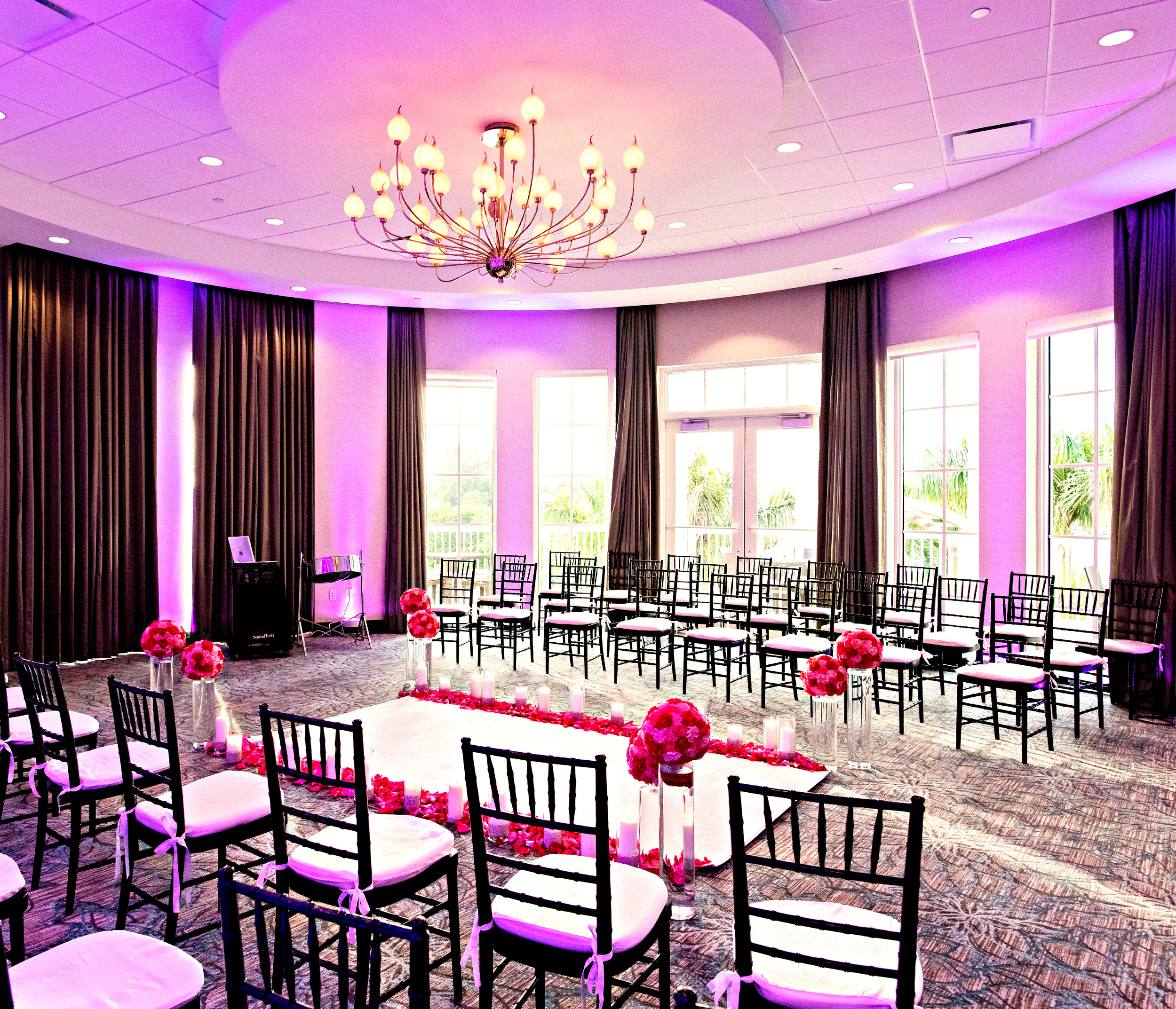 Wyndham Grand Jupiter Wedding | Elegant Ceremony Decor