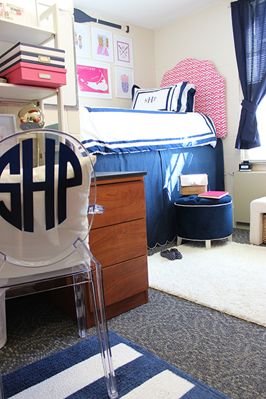 Dorm Room Decorating 101 L, How To Make A Headboard For Dorm Room Bed