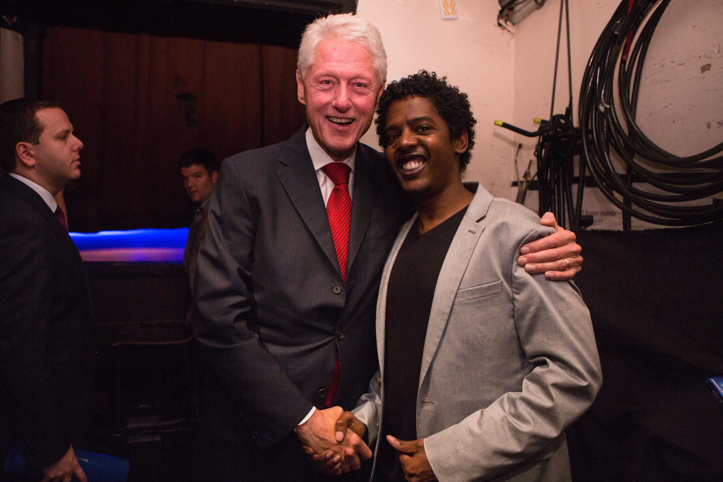 Hakim+and+President+Clinton.jpg