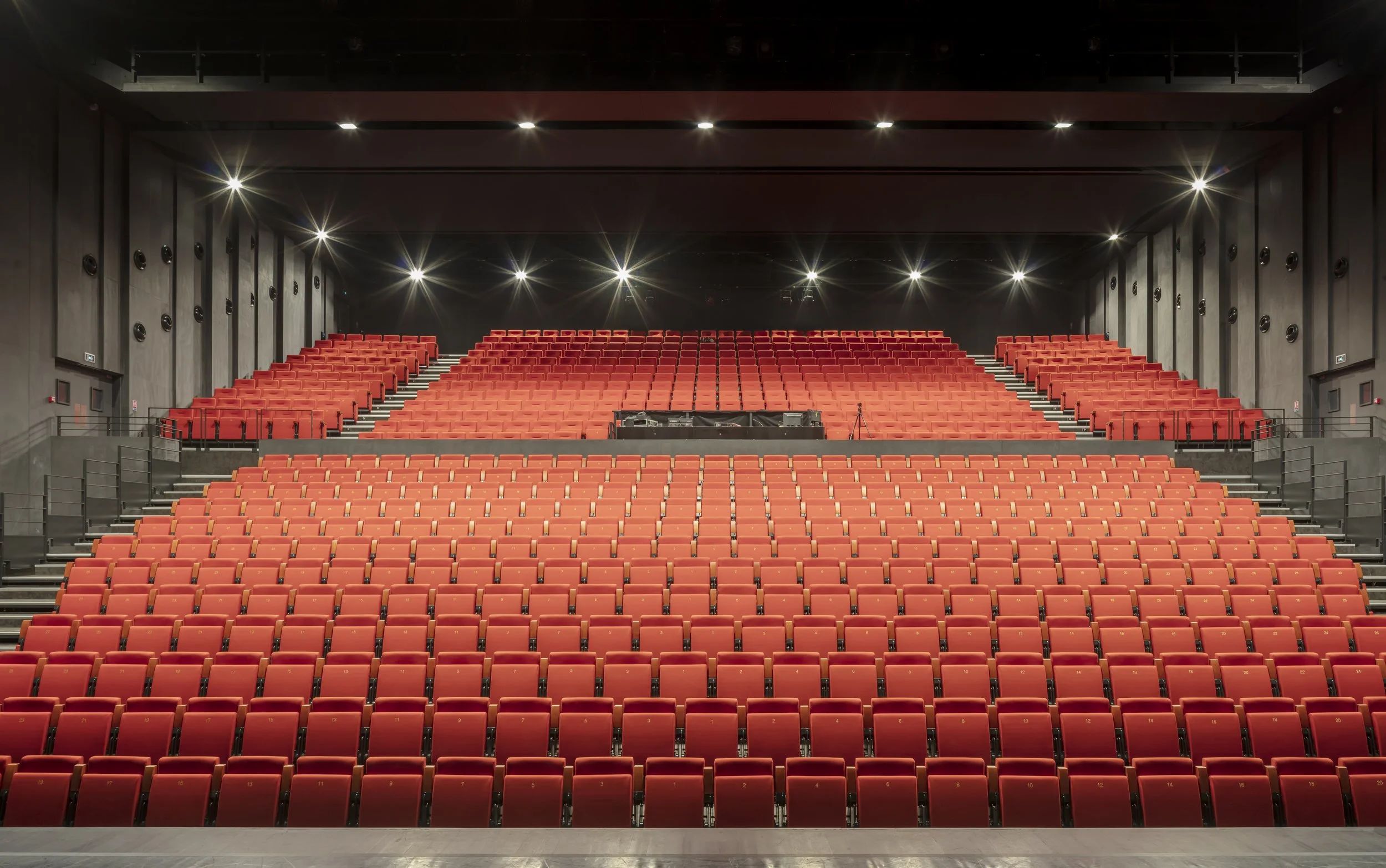 theatre privas 3.jpg