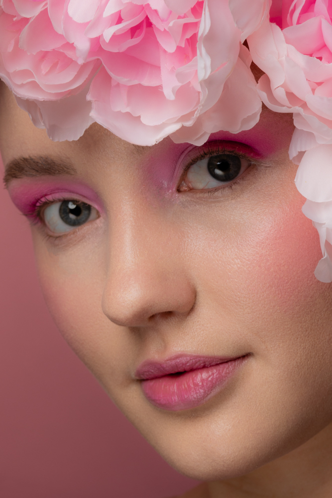 Hannah Leach, The Rock Agency; MUA: Bao Artistry