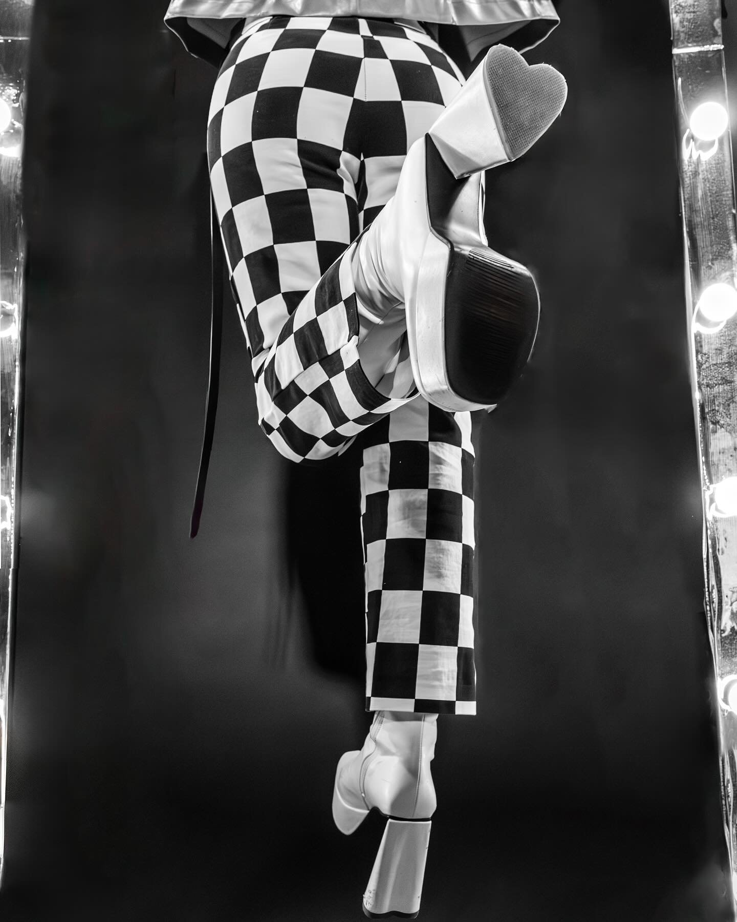 DREAM ON // “Dream until your dreams come true.” - Aerosmith. Had so much fun at this @waterstreetdanceco rock-n-roll inspired photoshoot!! Busy month of May. Catching up on editing. All the best!