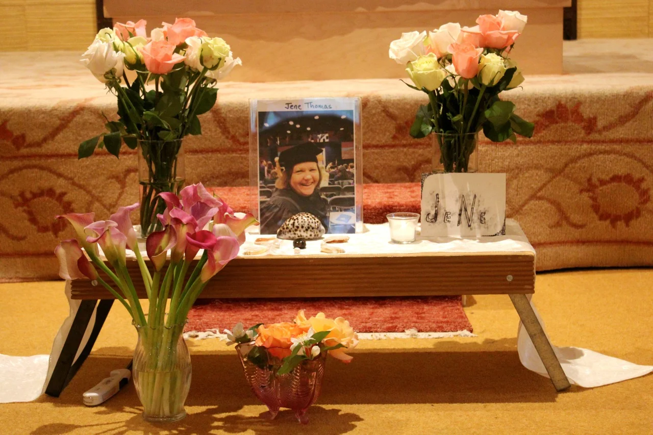      

 
   Phowa  In Vajrayana Buddhism, the practice of Phowa is considered the most effective way to facilitate the transition into the next stage of existence. It can by done by a practitioner at the time of his or her own death, or for another p