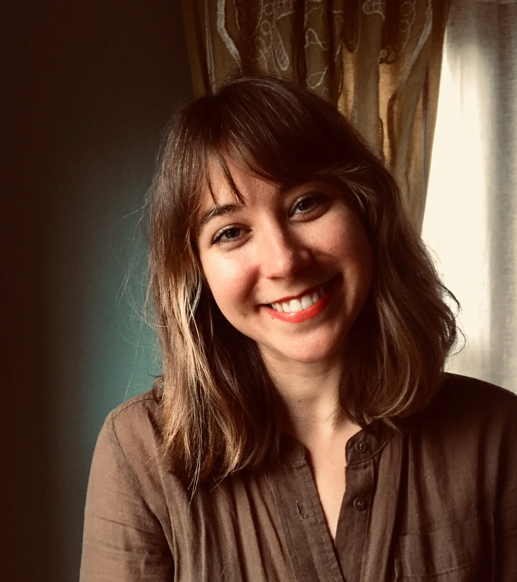 AMBER KNIGHT, RYT200   Peaceful Yoga   Amber came to her first-ever meditation class at The Movement Center 6 years ago and it forever changed the connection she has to herself and her yoga practice. By harmonizing intentional movement wi