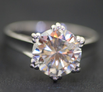 solitare-diamond-white-gold-engagement-ring.jpg