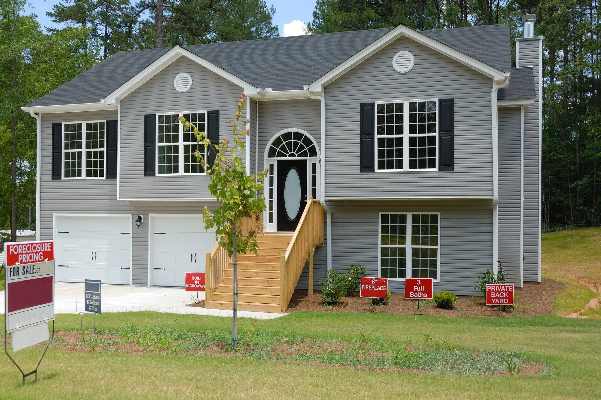 Tips to Help Sell Your Old Home Quickly