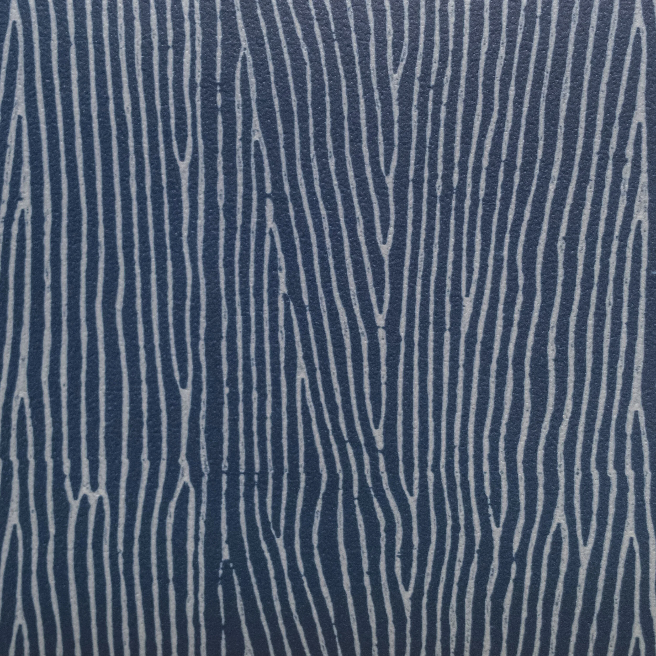 Ecorce Navy CloseUp.jpg