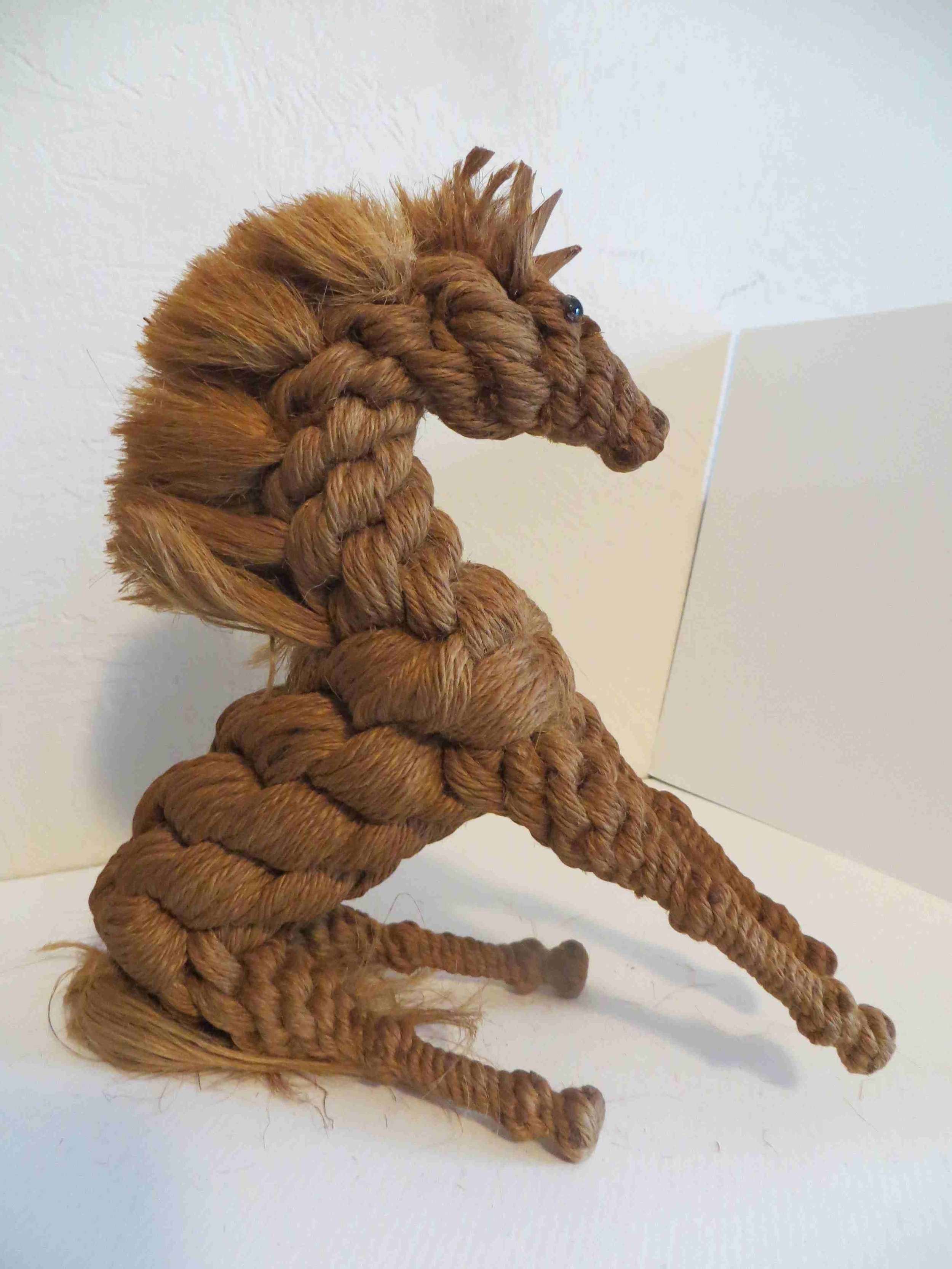 Twine Horse sculpture by Raiford FL INmate ARtist-021.jpg