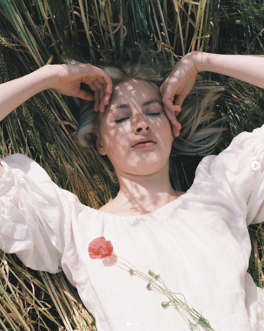 SHORT POSES / POSES CORTAS con @savannah.angela