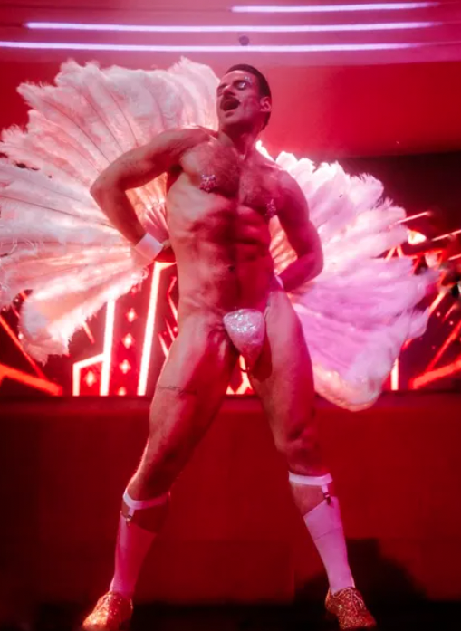 BOYLESQUE SESSION POSES CORTAS con @ditocastroart