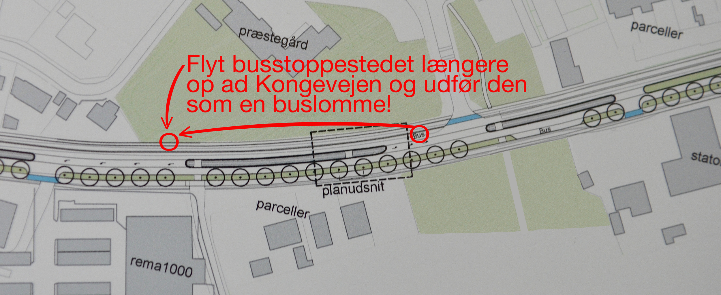 Som det fremgår af ovenstående udsnit af dispositionsforslaget, har Niras foreslået, at det ene busstoppested på Kongevejen placeres tæt op ad Blovstrød Byvej, hvilket flere Blovstrød-borgere mener er en uansvarlig løsning. Tekst: AOB