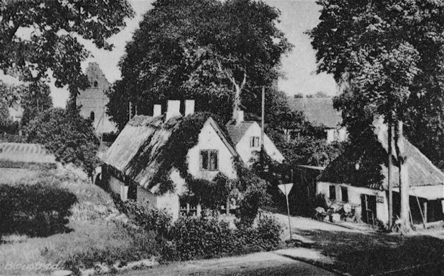   Smedegyden med den gamle smedie - ca. 1940  