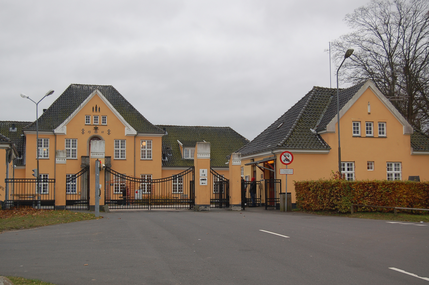 Så har der igen været slagsmål på Center Sandholm, og en asylansøger blev taget med en tur i detentionen. Arkivfoto: AOB.