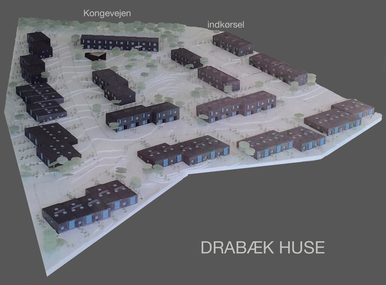 Bonavas model af Drabæk Huse. Den viser meget tydeligt, hvilke huse der er i et plan og hvilke der er i to etager. Foto: AOB