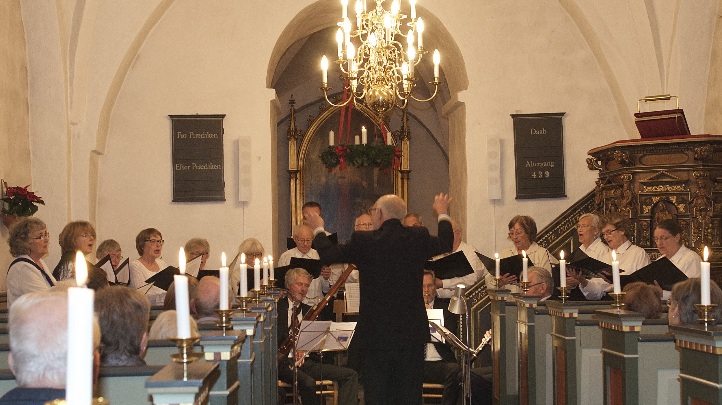 Igennem flere generationer har Blovstrød Kirke haft tradition for at have et voksenkor - nu søger man nye stemmer. Foto: AOB