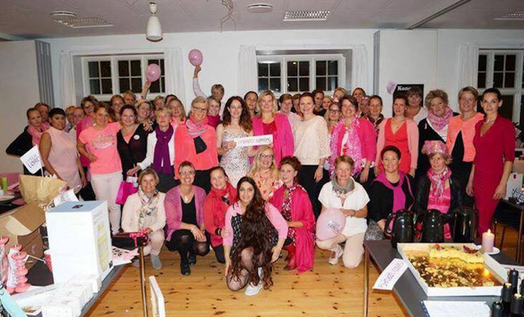 Sidste år var der 'fuldt hus' med 65 tilmeldte damer til 'Pink Party' i sognegården. Privatfoto