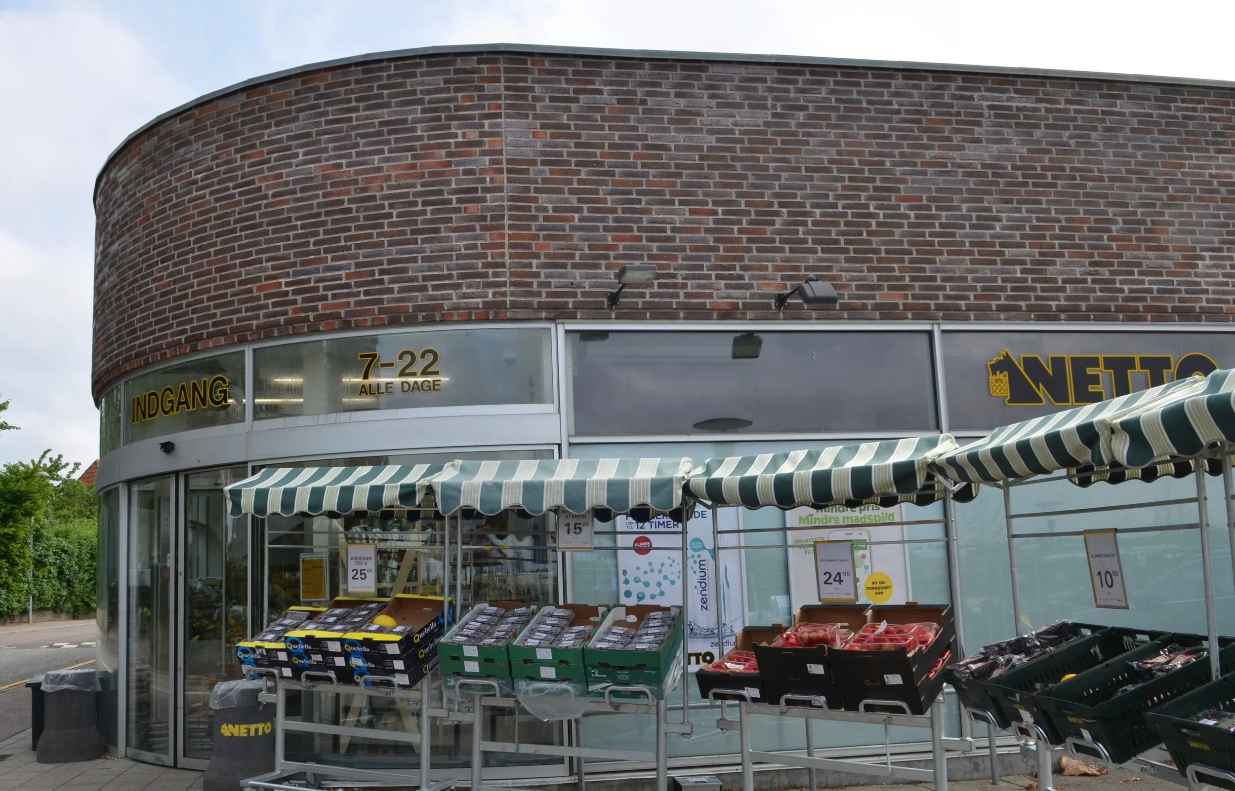 10 NETTO, Blovstrød