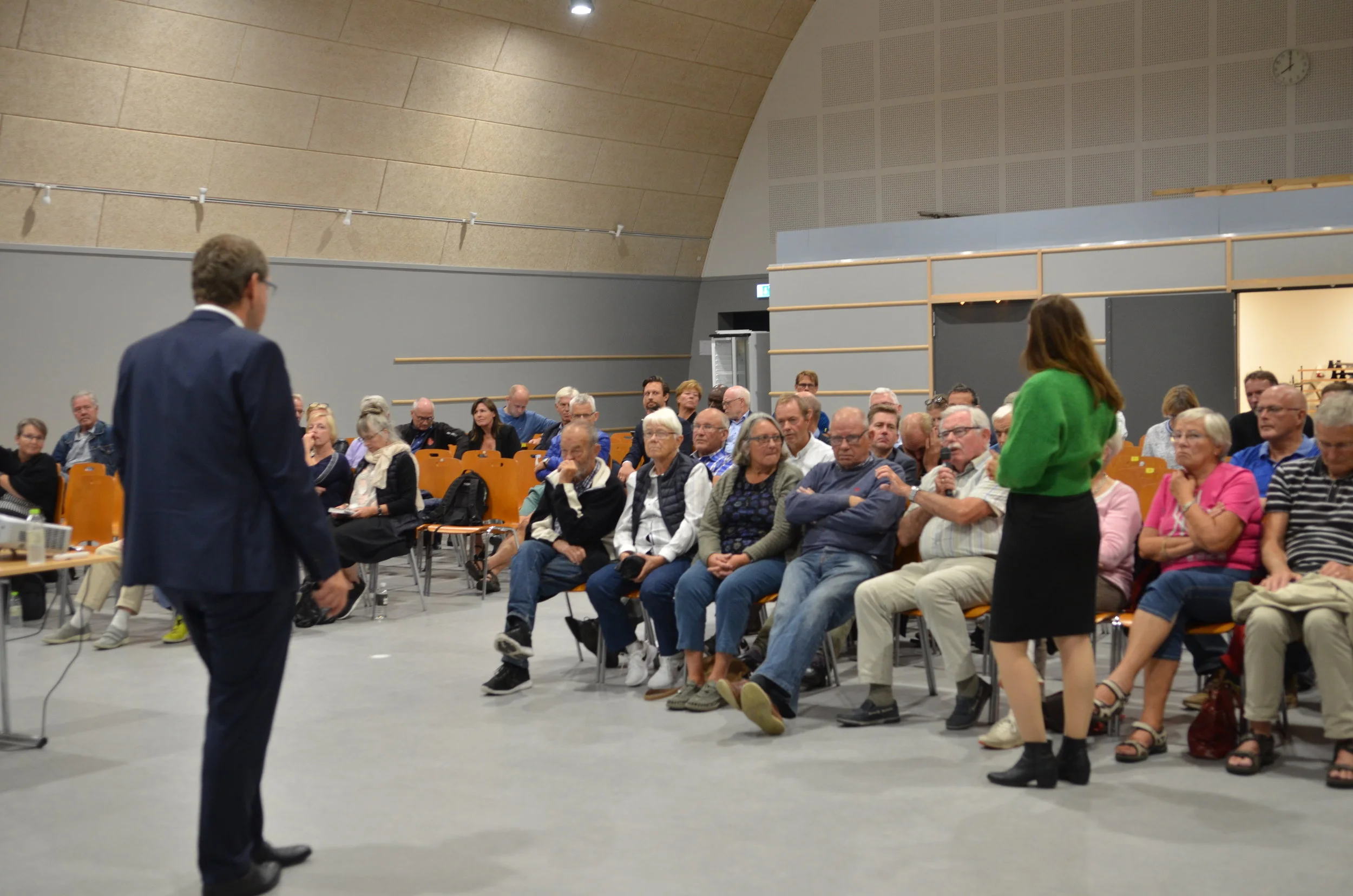 Til slut svarede Karsten Längerich på spørgsmål fra tilhørerne. Foto: AOB