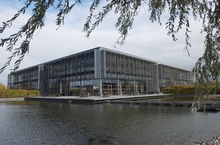 Det var Forvaltningens vurdering, at det vil være en administrativ forenkling, at der gives en generel tilladelse til, at andre kommuner må foretage vielser indenfor Allerød Kommunes grænser. Arkivfoto: AOB