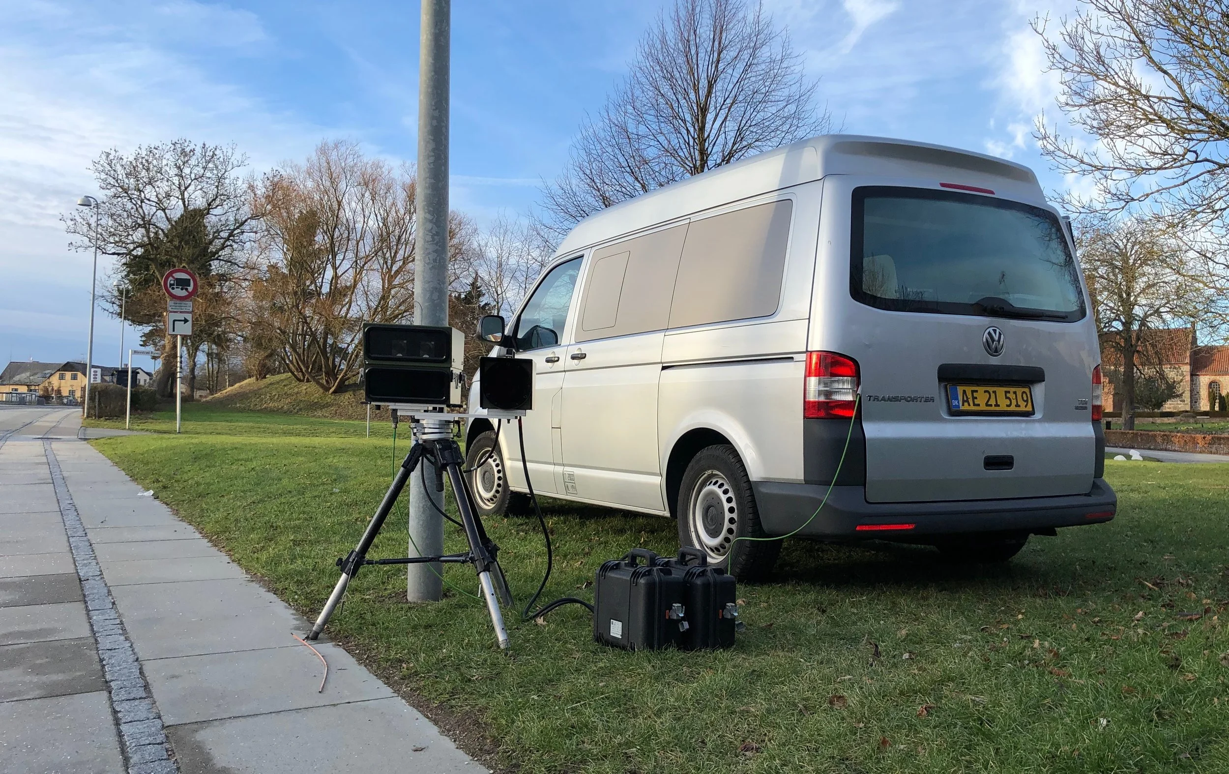 Smil! - du er på! Der er ikke altid, at det er rart at blive fotograferet - specielt ikke når det er politiets fotovogn der tager billederne, og man ikke har overholdt de 50 km/t. Foto: AOB
