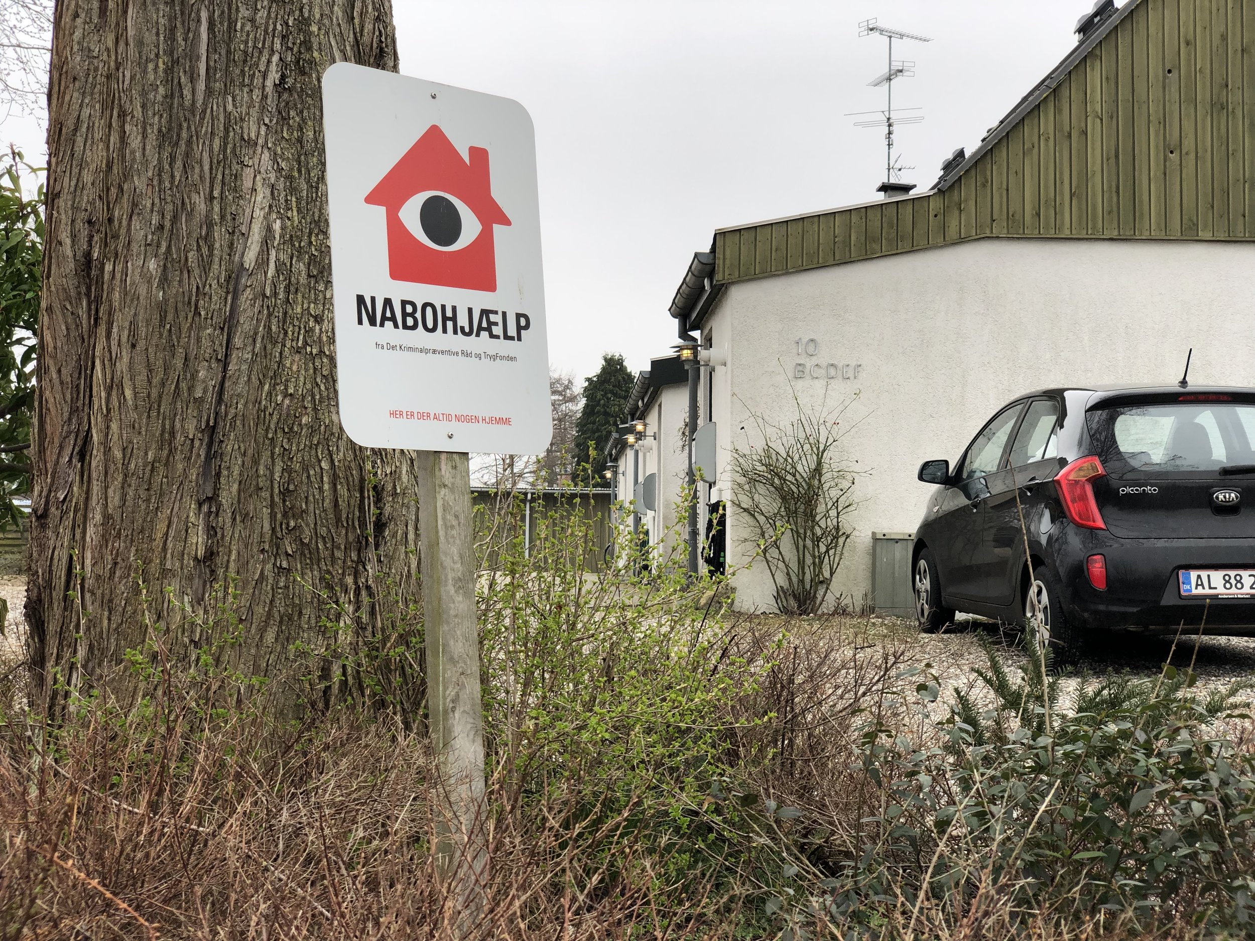 Tyvene har tilsyneladede negligeret nabohjælp-skiltet. Foto: AOB