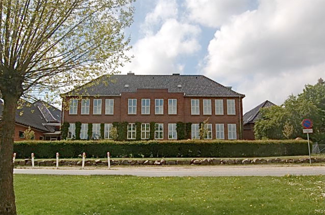 Et par heltidsstillinger er ledige til fagene fysik, biologi, matematik, drengeidræt, historie og fransk. Foto: AOB
