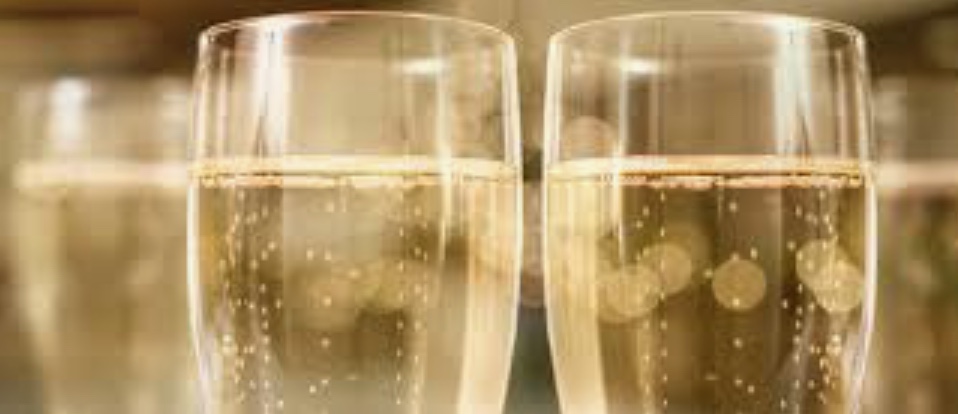 Præmien er en flaske champagne, og hvis der er flere, som løser opgaven korrekt, vil vinderen findes ved lodtrækning.